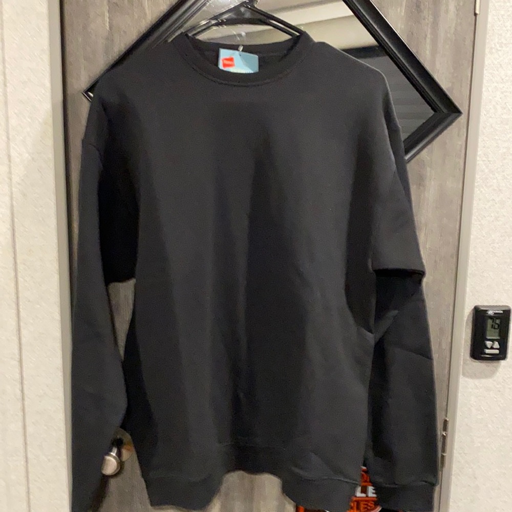 Man’s Hanes Sweat Shirt